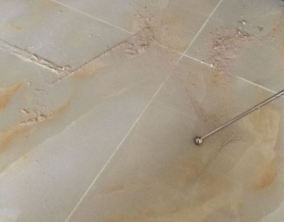 大丰瓷砖空鼓维修公司分享粘合剂选择不当在瓷砖铺贴过程中可能导致以下问题